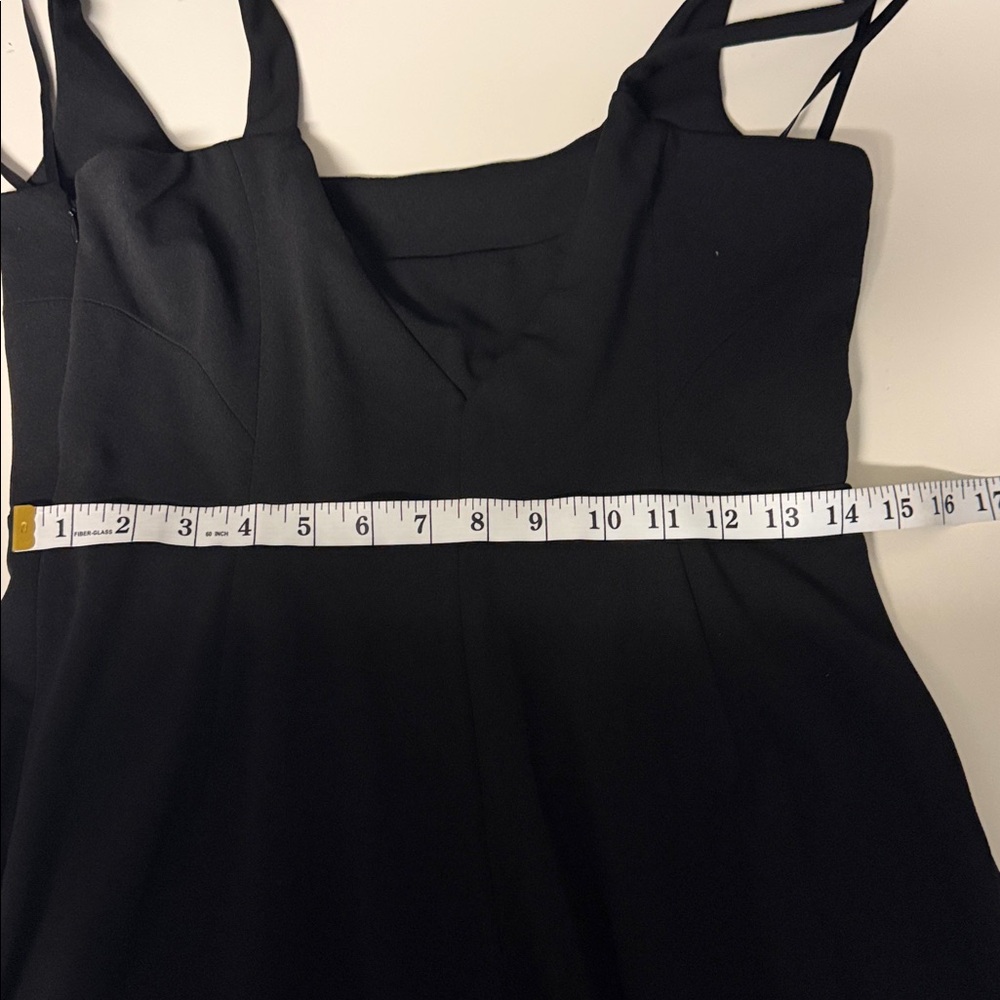 Calvin Klein Elegant Black Wide-Leg Jumpsuit - Picture 5 of 6